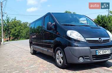Opel Vivaro  2014