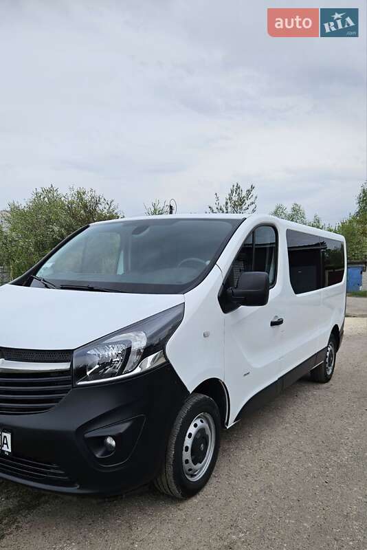 Минивэн Opel Vivaro
