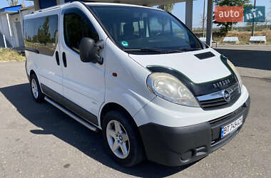 Opel Vivaro  2008