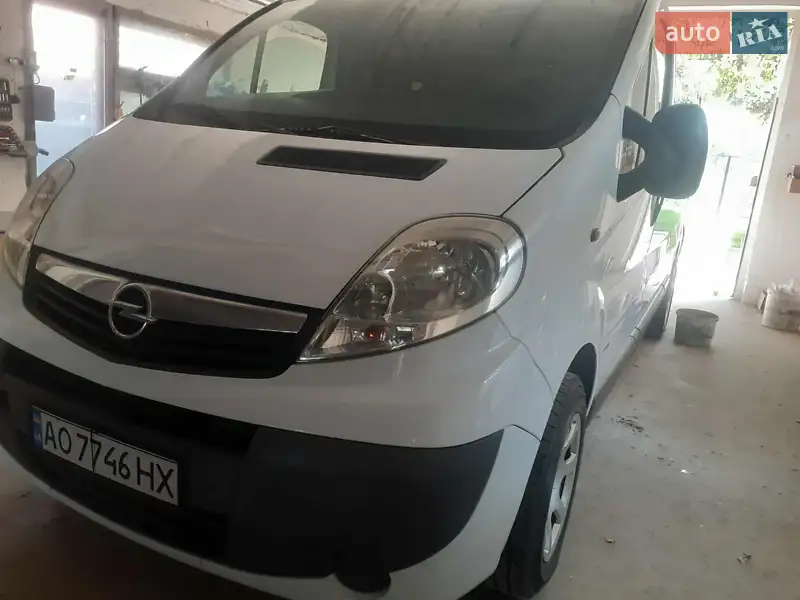 Opel Vivaro 2011