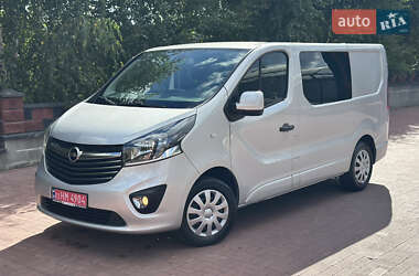 Opel Vivaro  2015