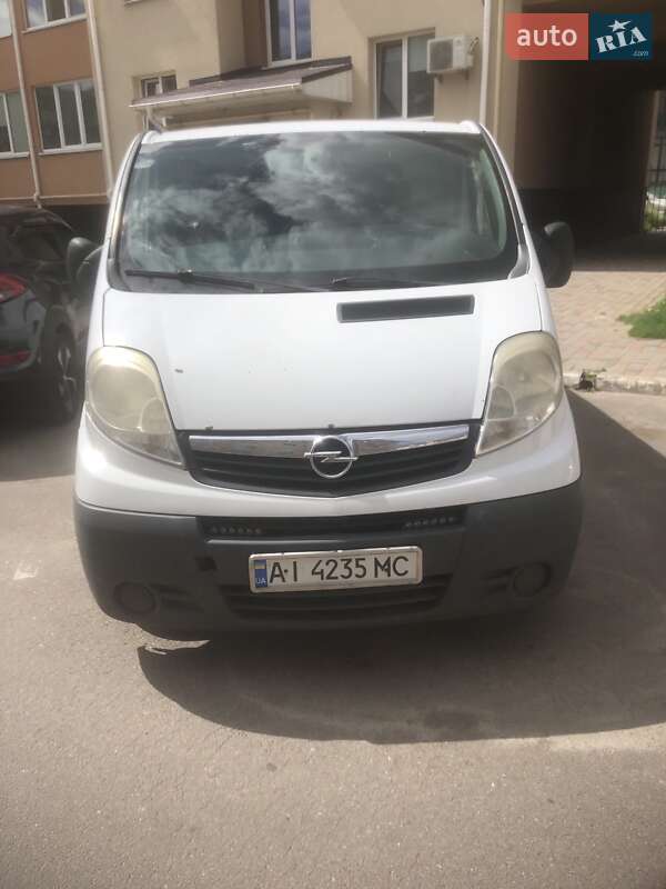 Грузовики Opel Vivaro