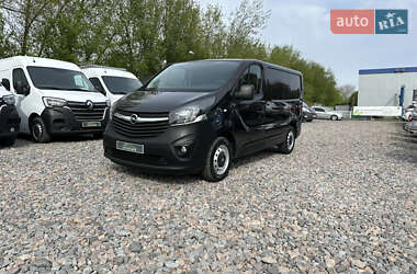 Opel Vivaro  2016