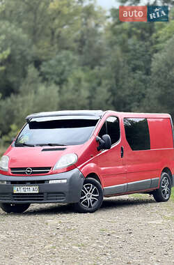 Opel Vivaro  2003