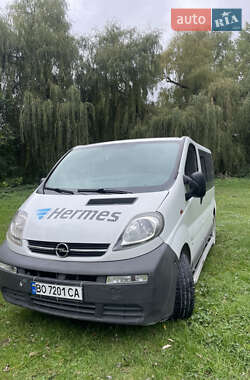 Opel Vivaro  2004