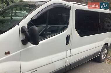 Opel Vivaro  2003