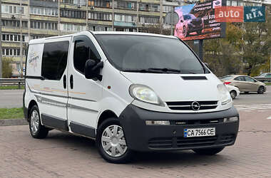 Opel Vivaro  2005