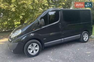 Opel Vivaro  2012