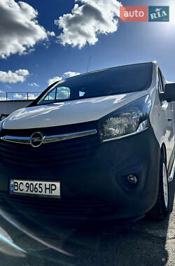 Opel Vivaro  2015