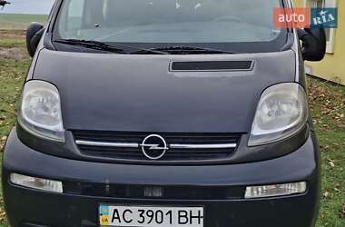 Opel Vivaro  2005