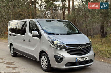 Opel Vivaro  2016