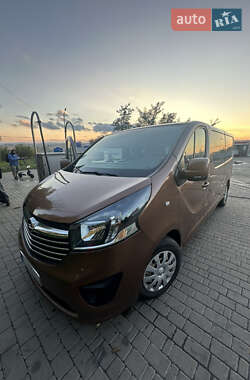 Opel Vivaro 2016