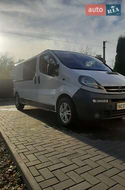 Opel Vivaro  2002