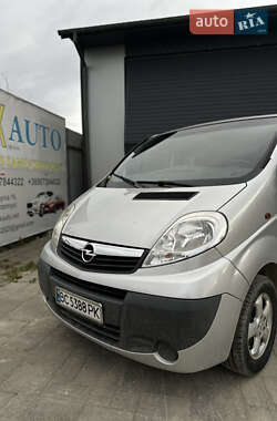 Opel Vivaro  2010