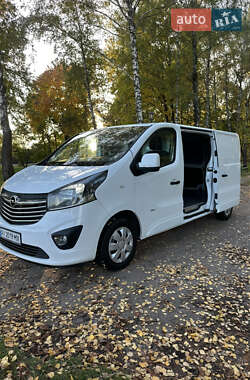 Opel Vivaro 2016