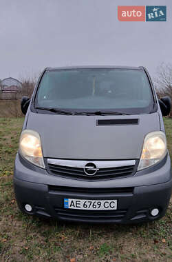 Opel Vivaro  2012
