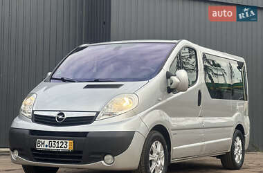 Opel Vivaro  2006