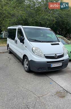 Opel Vivaro  2011