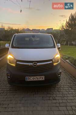 Opel Vivaro  2015