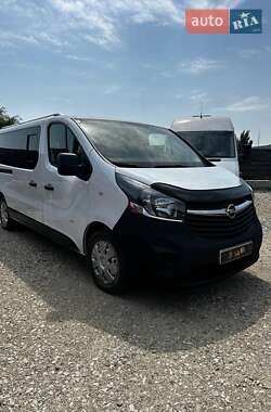 Opel Vivaro  2016