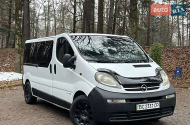 Opel Vivaro  2006
