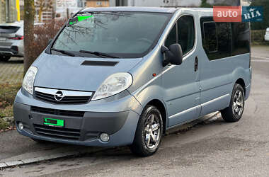 Opel Vivaro  2008