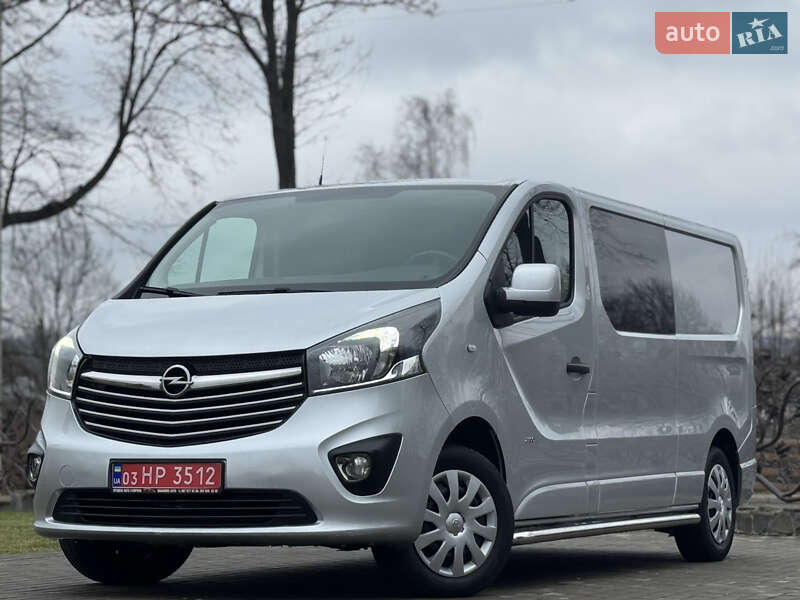 Вантажопасажирський фургон Opel Vivaro