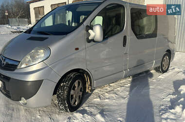 Opel Vivaro 2011