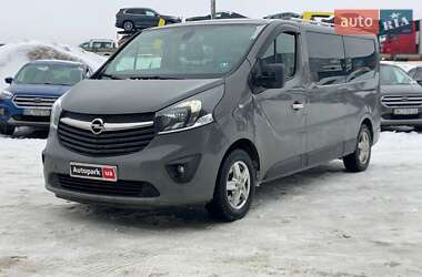 Opel Vivaro  2015