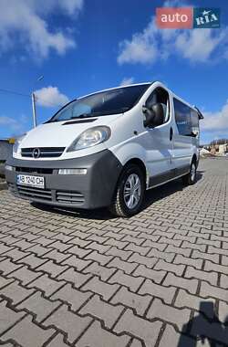 Opel Vivaro  2006