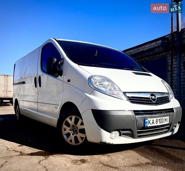 Opel Vivaro 2012