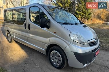 Opel Vivaro 2011