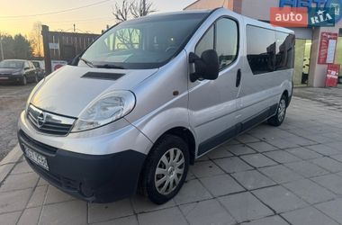 Opel Vivaro  2011