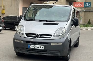 Opel Vivaro  2002