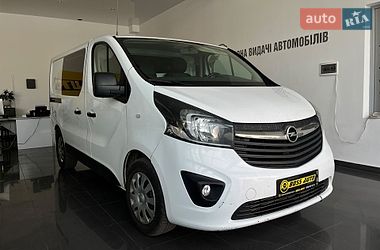 Opel Vivaro  2015