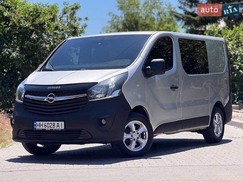 Opel Vivaro 2015