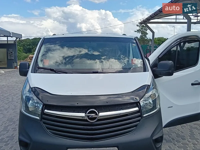 Opel Vivaro 2015