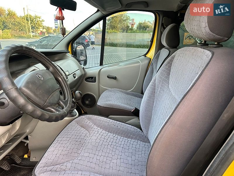 Минивэн Opel Vivaro 2004 в Полтаве