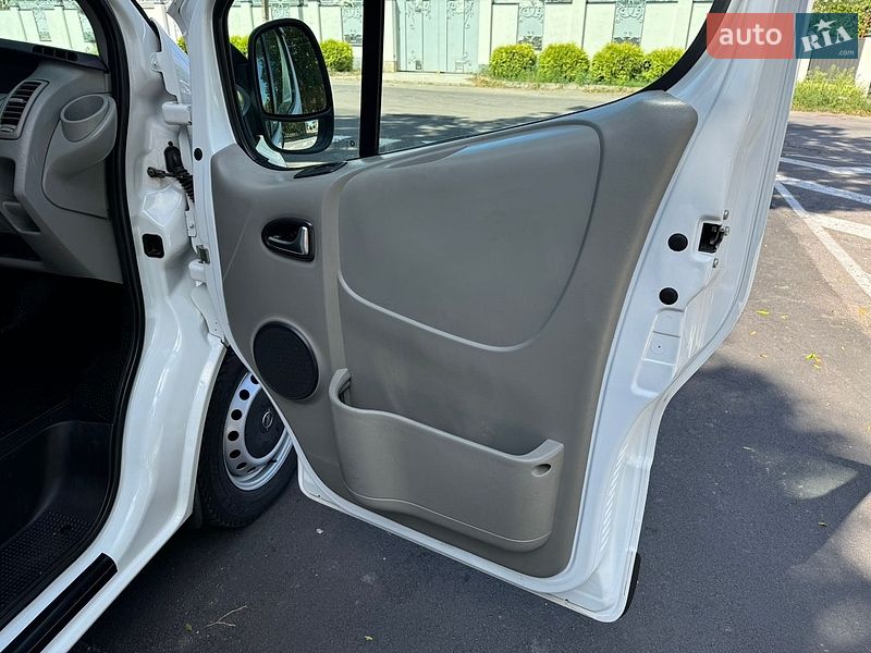 Минивэн Opel Vivaro 2014 в Виннице