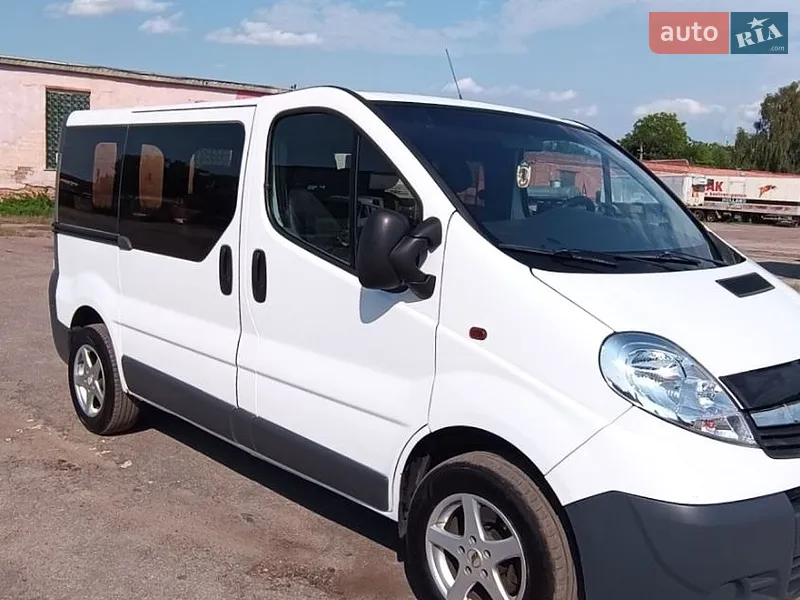 Opel Vivaro 2011