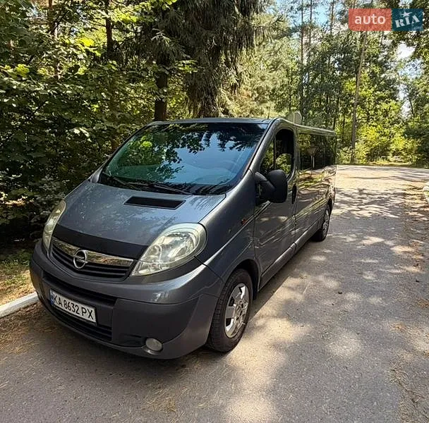 Opel Vivaro 2012