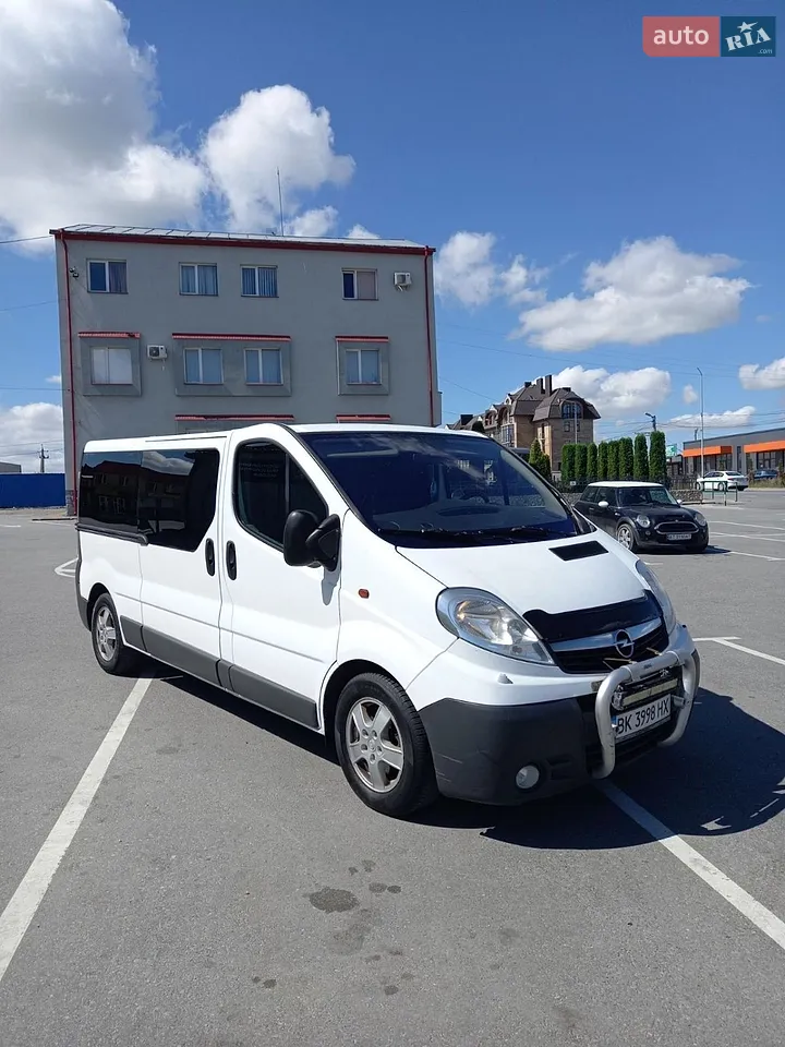 2010 Opel Vivaro - мініатюра 5