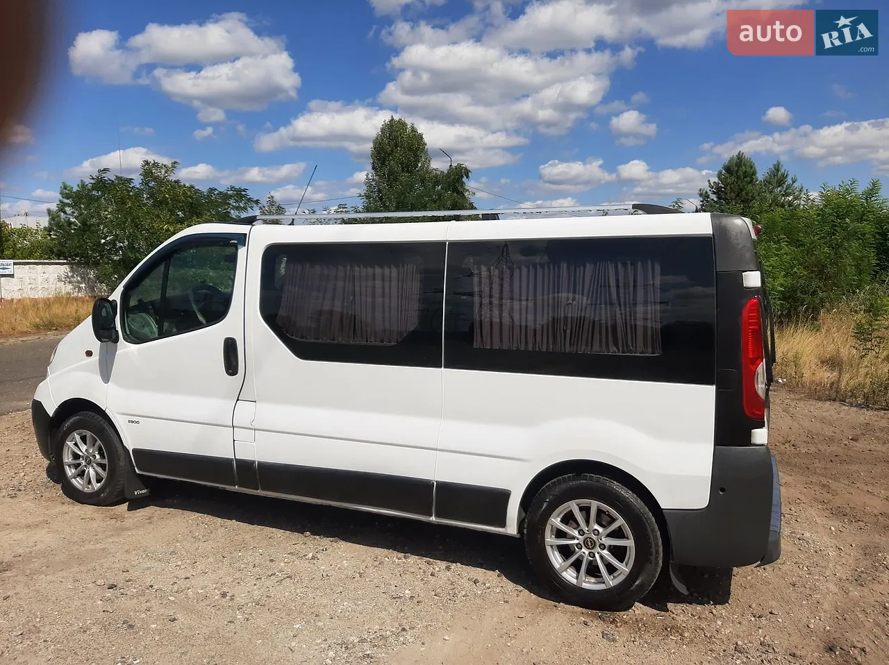 2010 Opel Vivaro - мініатюра 3
