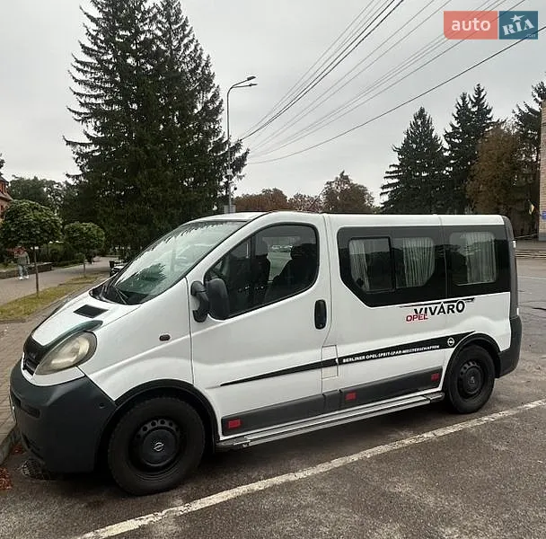 Opel Vivaro 2003