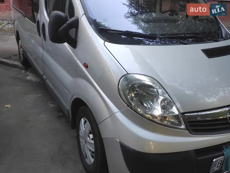 Opel Vivaro 2012