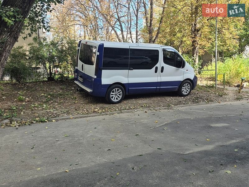 Opel Vivaro 2006