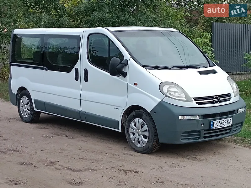 Opel Vivaro 2003