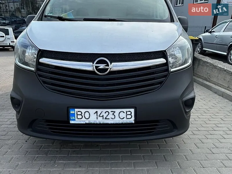 Opel Vivaro 2015