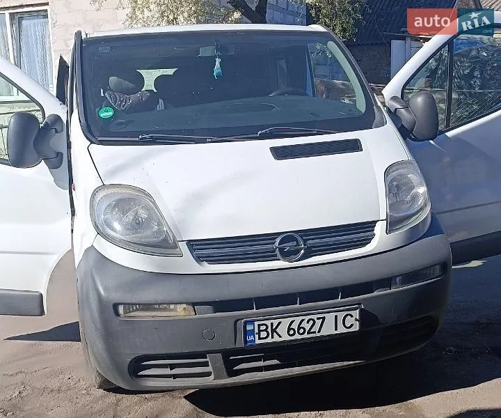 Opel Vivaro 2005