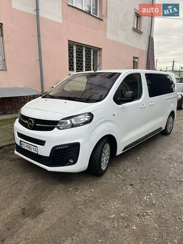 Мінівен Opel Zafira Life